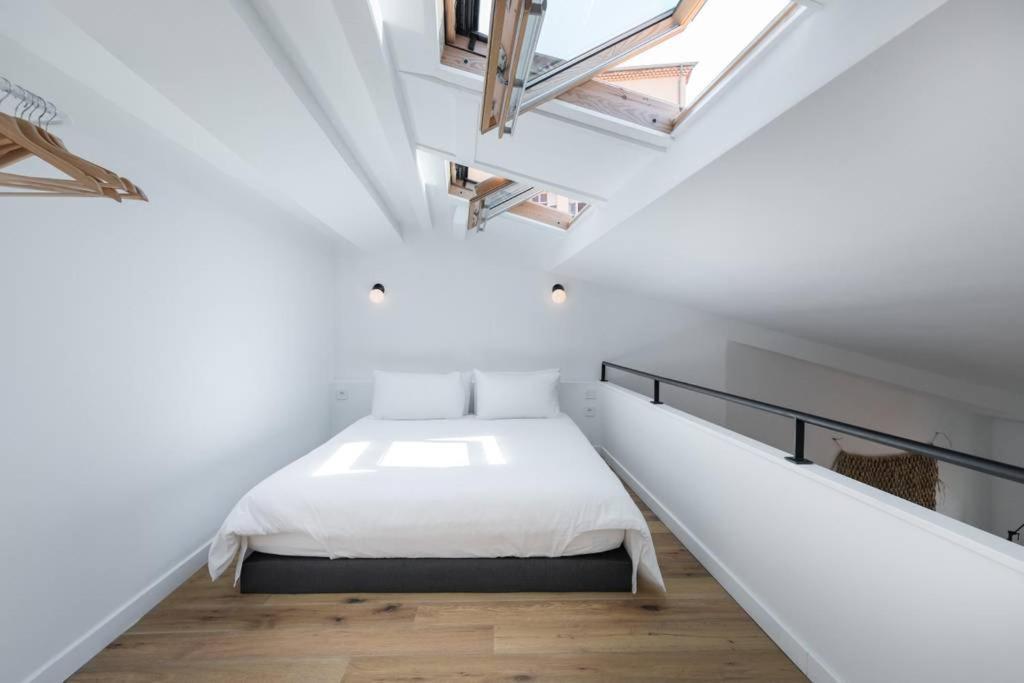 Malonat Duplex - Old Town Apartment Nisa Exterior foto