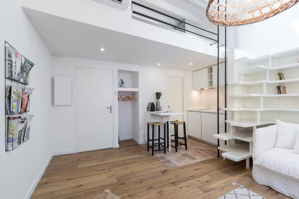 Malonat Duplex - Old Town Apartment Nisa Exterior foto